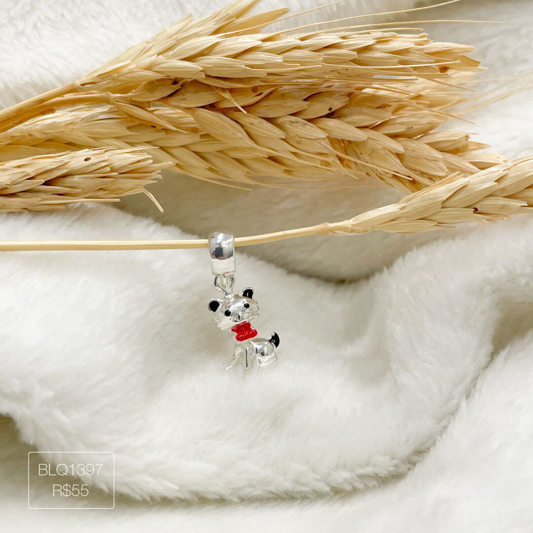 Berloque Gato c/ Coleira Vermelha Pendurado Esmaltado Prateado